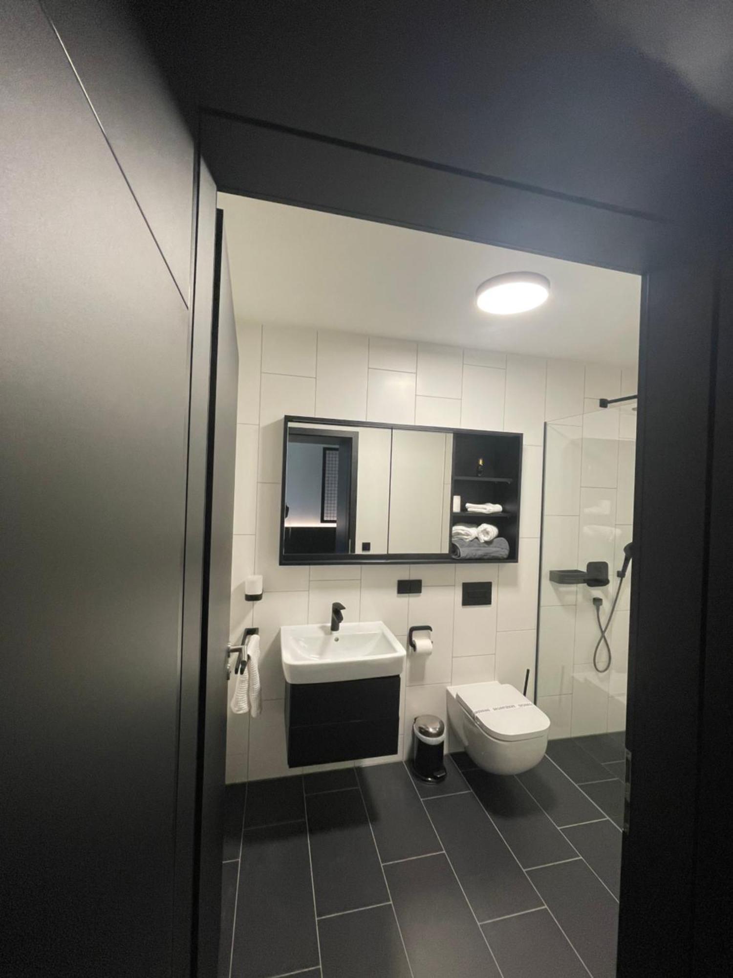 Hotelapartment Ueberwasser Mit Sauna Und Fitness Cuxhaven Ngoại thất bức ảnh